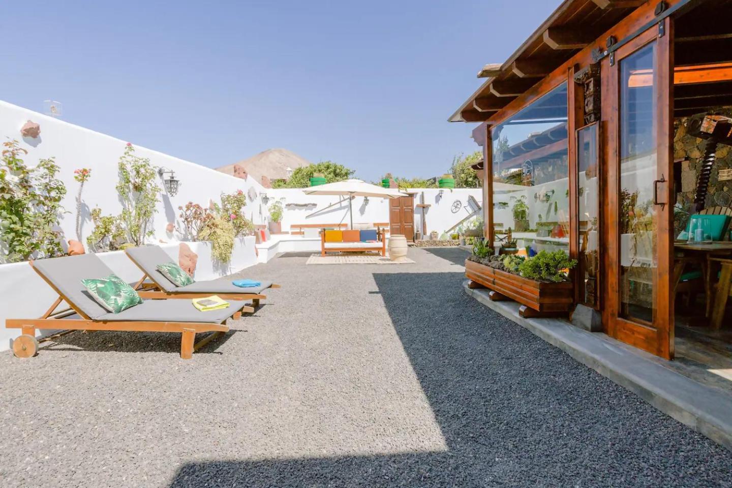 Casa Emblematica Garaday Lanzarote Guest House Tinajo Exterior photo