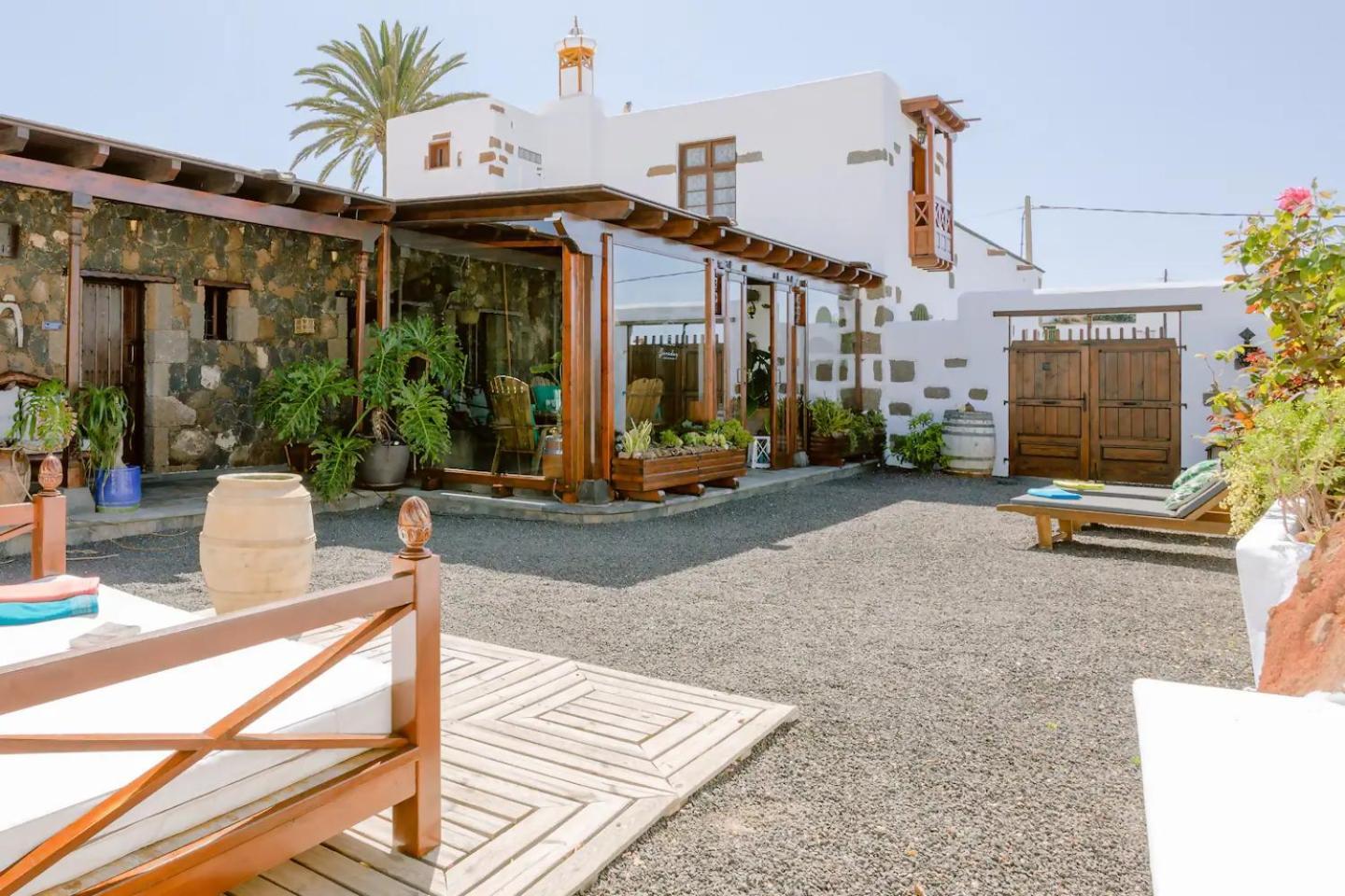 Casa Emblematica Garaday Lanzarote Guest House Tinajo Exterior photo